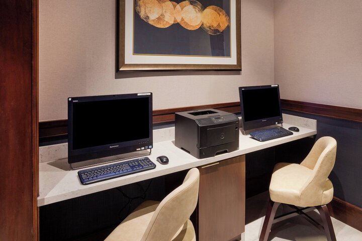 Sheraton St. Paul Woodbury Hotel