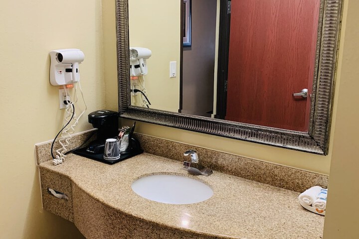 Room 54 of 74