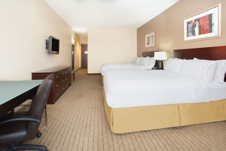 Room 17 of 35