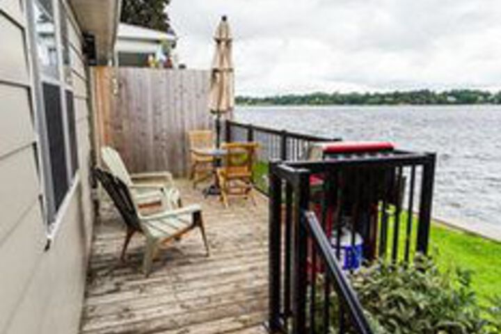 Shorehill Cottages on the Water