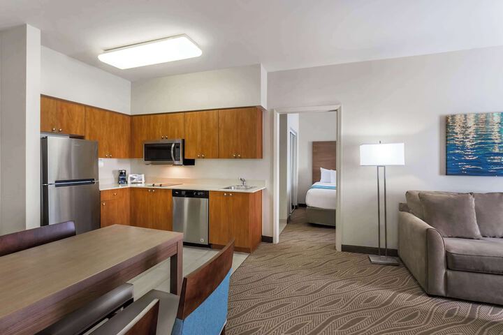 Room 9 of 35