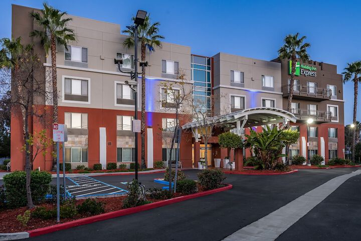 Hotel 3 of 84
