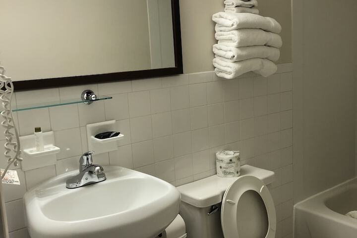 Americas Best Value Inn Palmyra Hershey