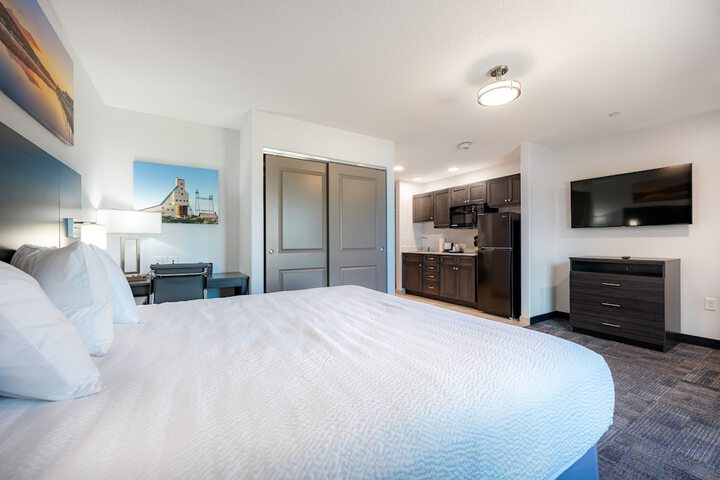 Room 15 of 21