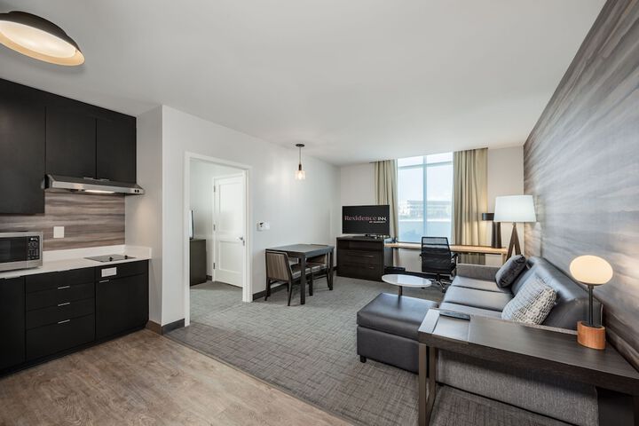 Room 21 of 40