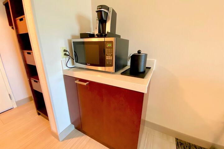 Breakfast/Coffee Service 42 of 48