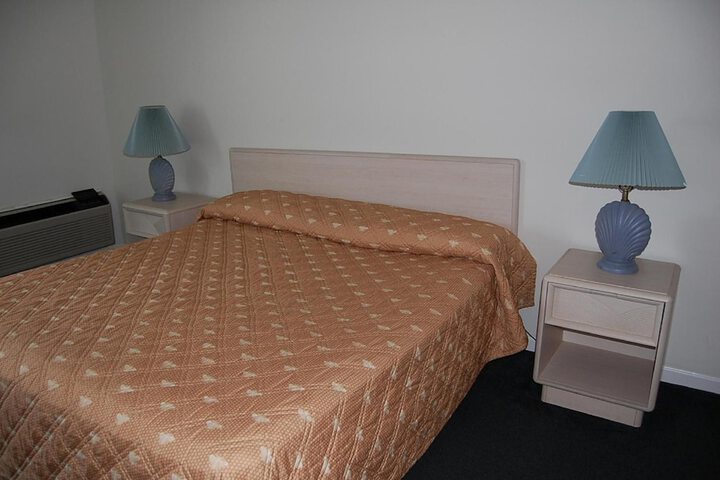 Room 21 of 42