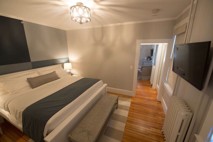 Room 27 of 59