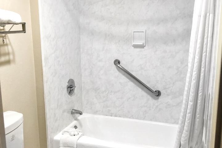 Room 14 of 21