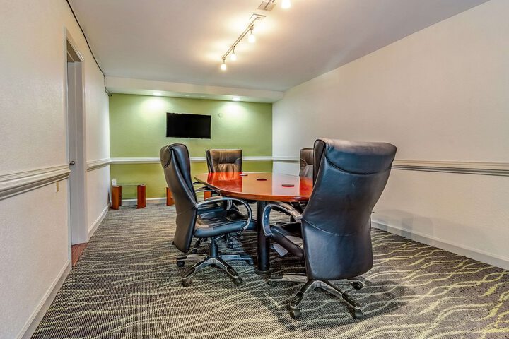 Quality Inn & Suites Creedmoor - Butner