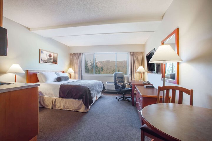 Room 12 of 20