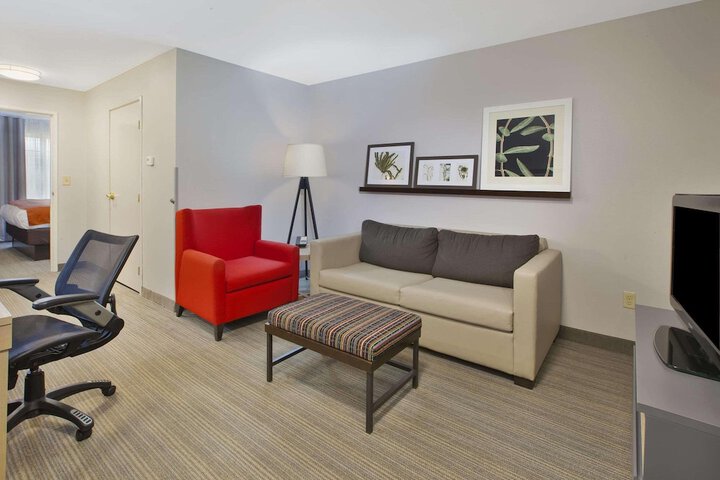 Country Inn & Suites by Radisson Big Rapids, MI