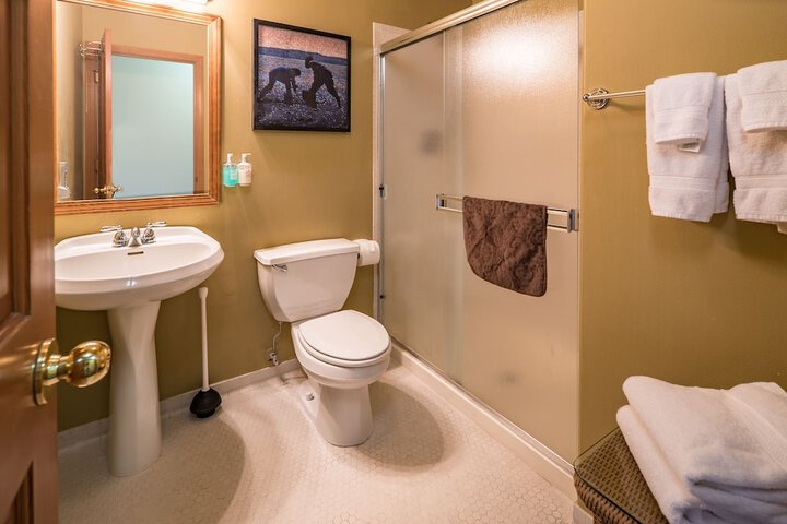 Room 15 of 43