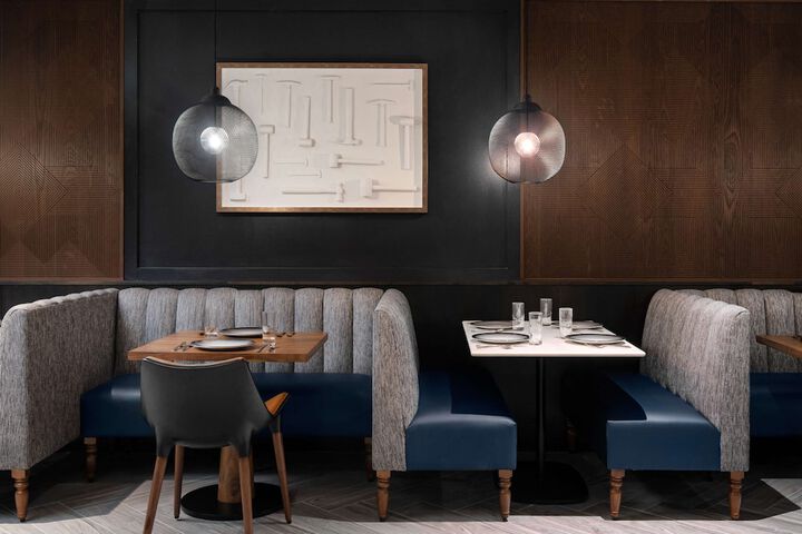 Dining 58 of 72