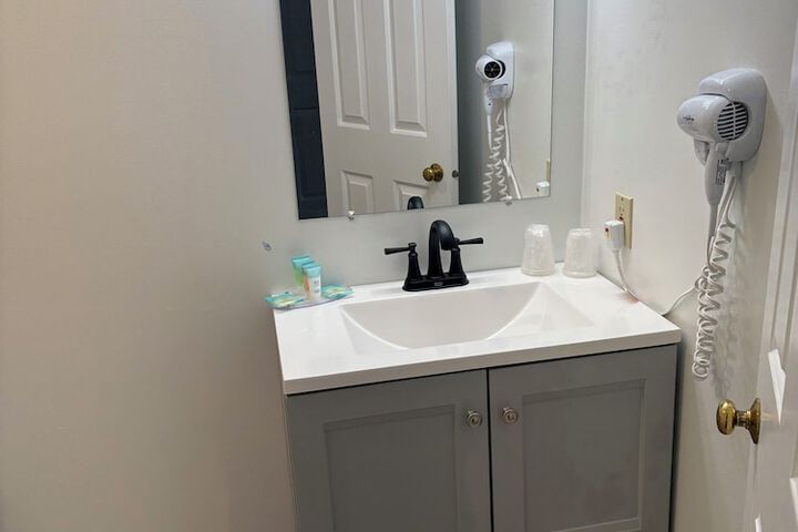 Room 13 of 60