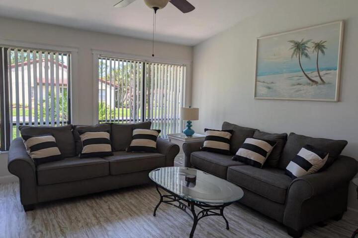 LUX VILLAs on beautiful Palmer Ranch