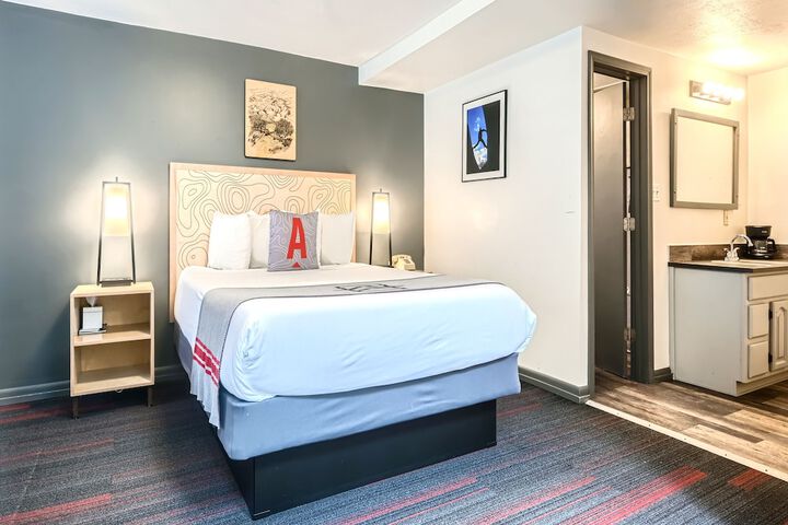 Room 58 of 137