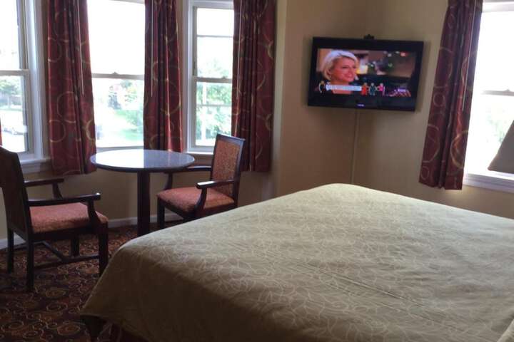Room 22 of 36