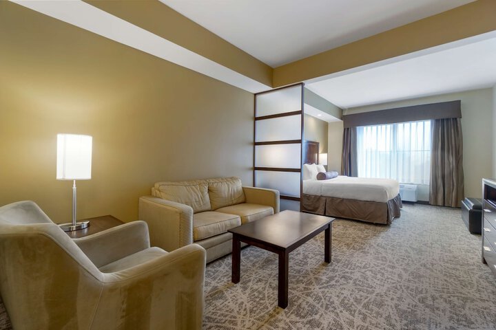 Best Western Plus Lacey Inn & Suites