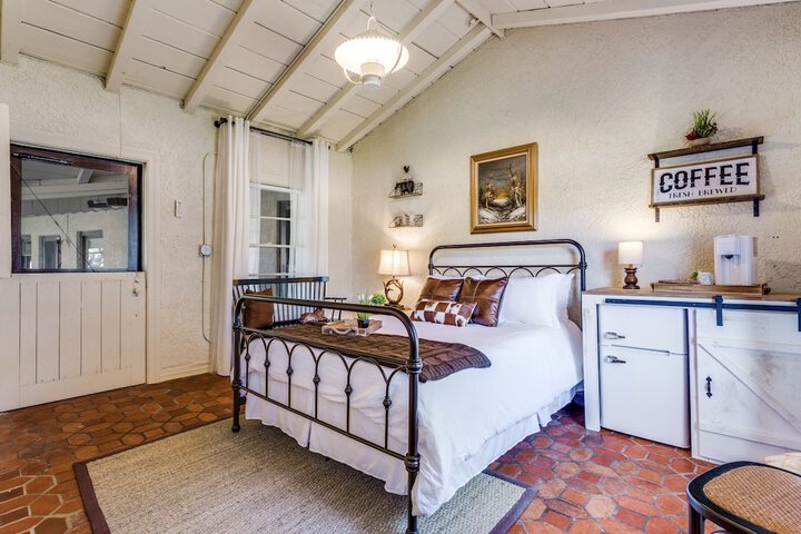 Room 20 of 103