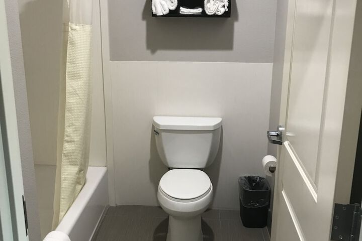 Room 14 of 19