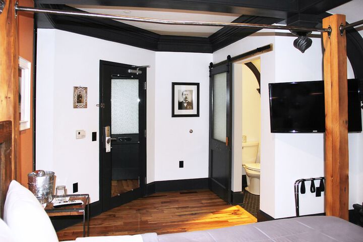 Hotel Interior 20 of 223