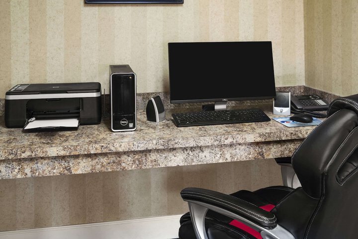 Business Center 19 of 21