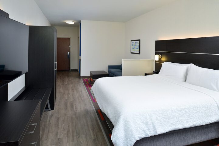 Holiday Inn Express & Suites Carthage by IHG