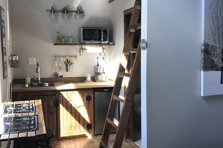 Room 45 of 95