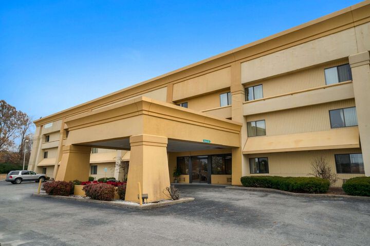 Hotel 3 of 36