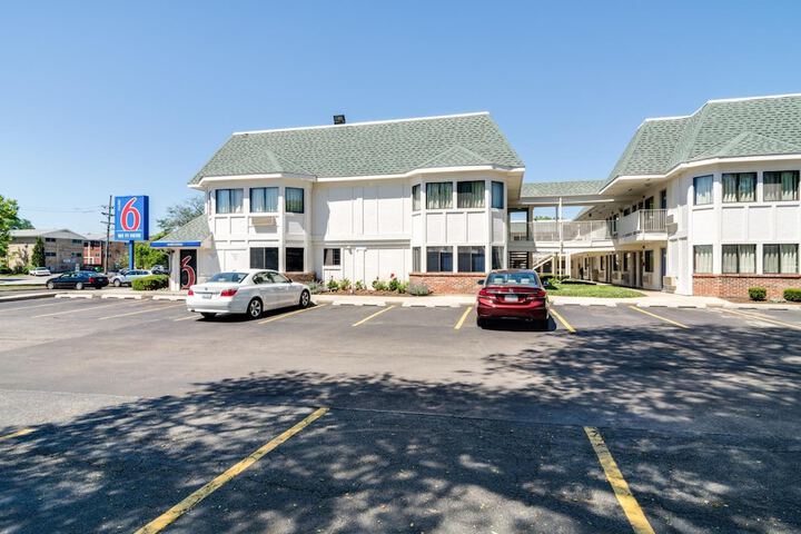 Hotel 6 of 31