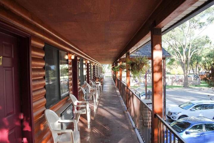 Austins Chuckwagon Lodge