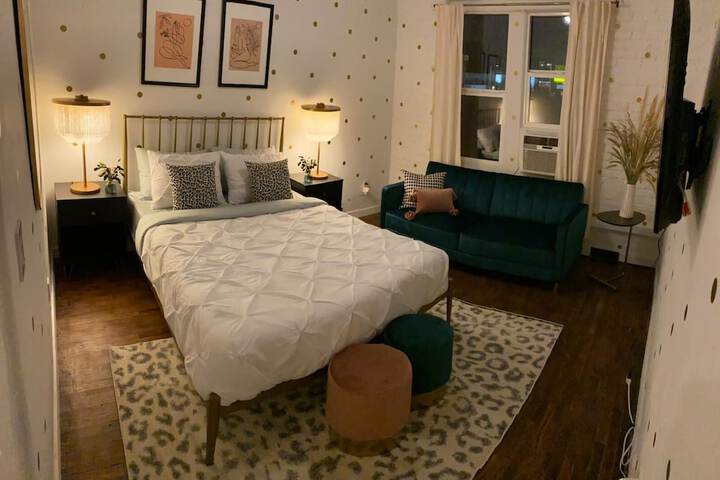 Room 18 of 30