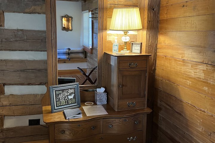 Room 21 of 49