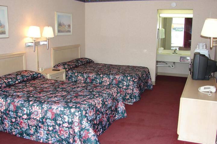 Room 12 of 39