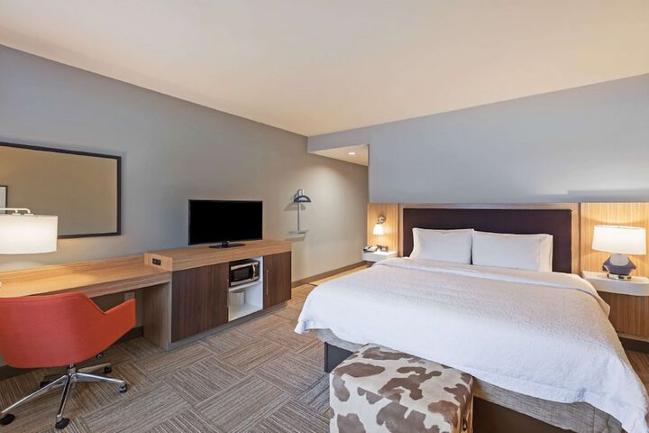 Room 18 of 50