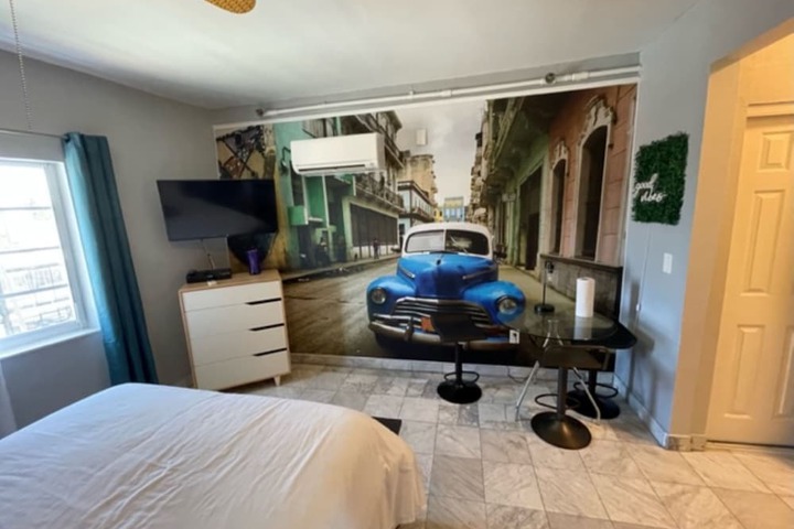 Room 48 of 93
