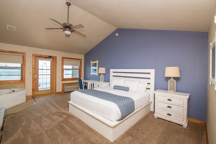 Room 169 of 230