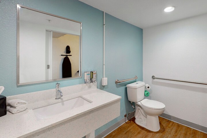 voco College Station Aggieland by IHG