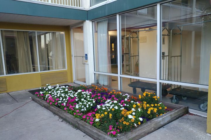 Super 8 by Wyndham New Cumberland