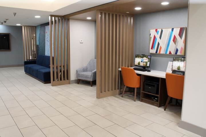 Business Center 55 of 55