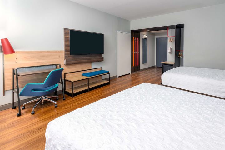 Room 28 of 38