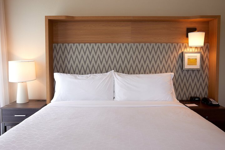 Room 21 of 36