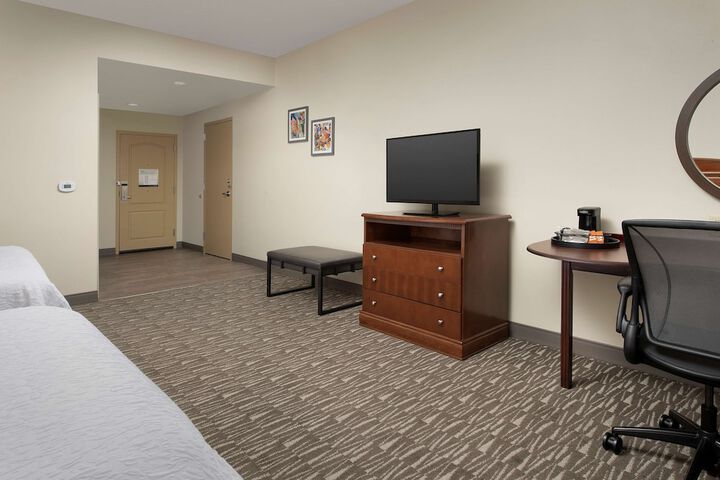 Room 22 of 35