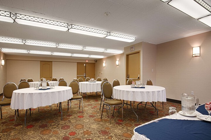 Best Western North Bay Hotel & Conference Centre
