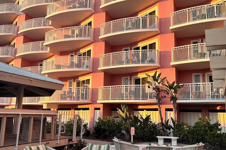 Beach House Suites by the Don CeSar