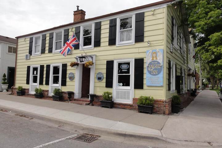 The Olde Angel Inn