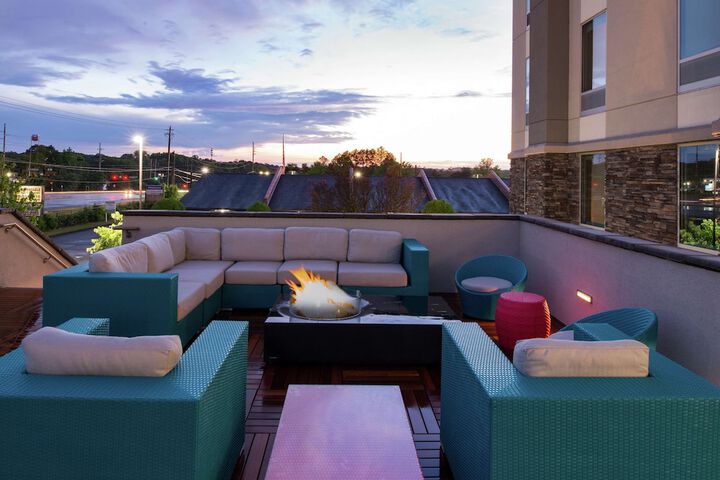 Terrace/Patio 37 of 38