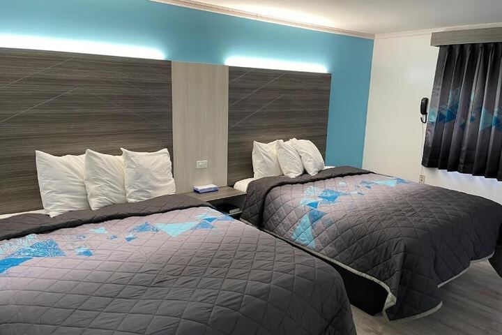 Room 15 of 42