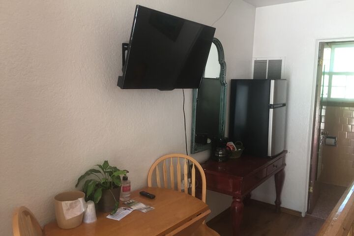 Room 50 of 105